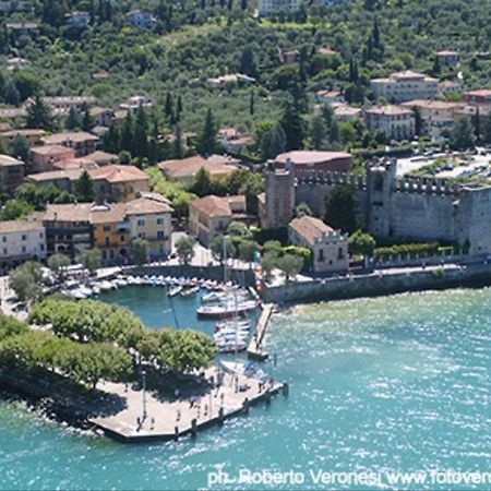Suite La Castellana Torri Del Benaco Luaran gambar