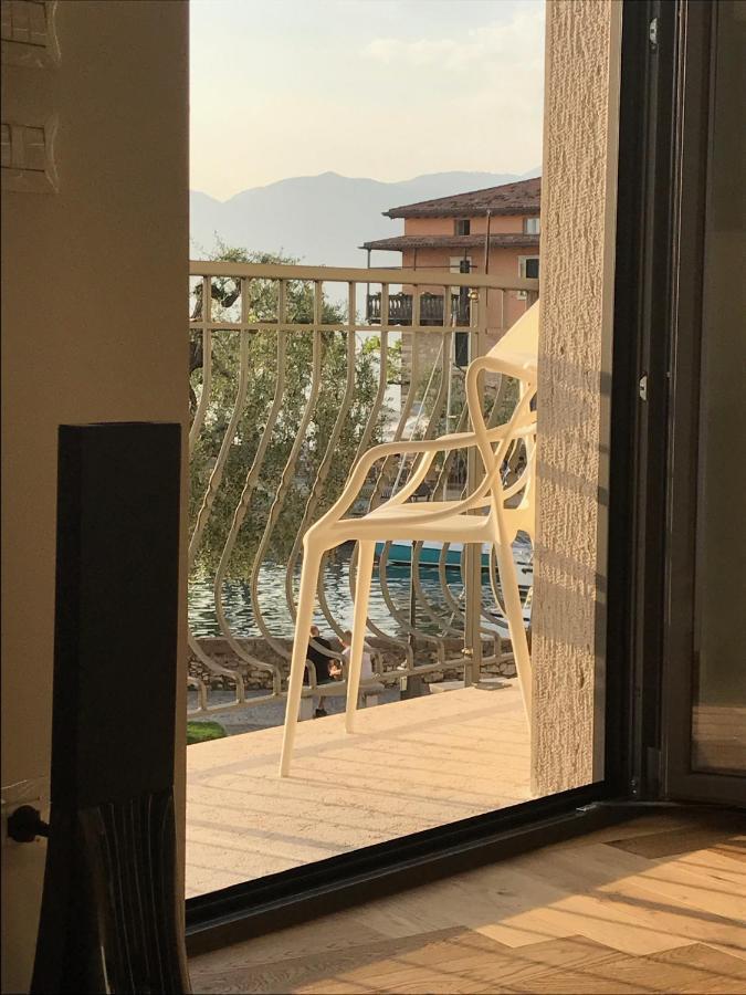 Suite La Castellana Torri Del Benaco Luaran gambar
