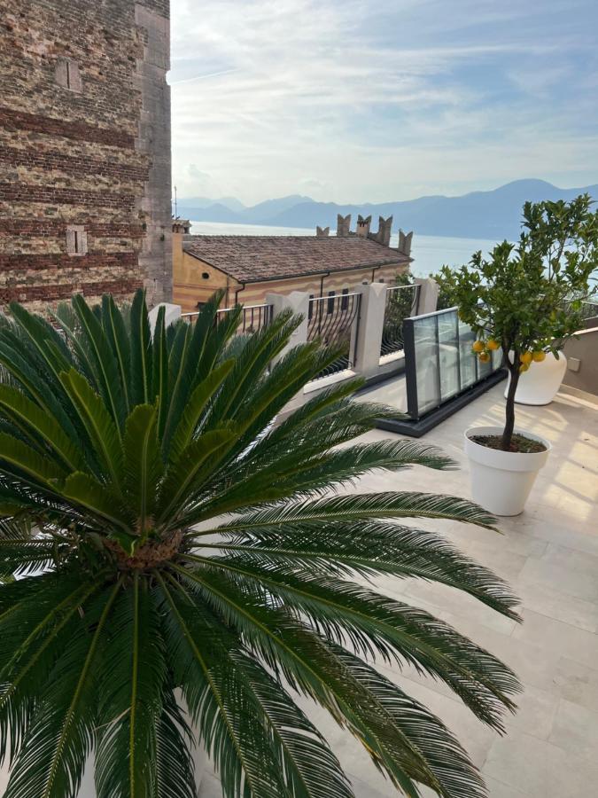Suite La Castellana Torri Del Benaco Luaran gambar