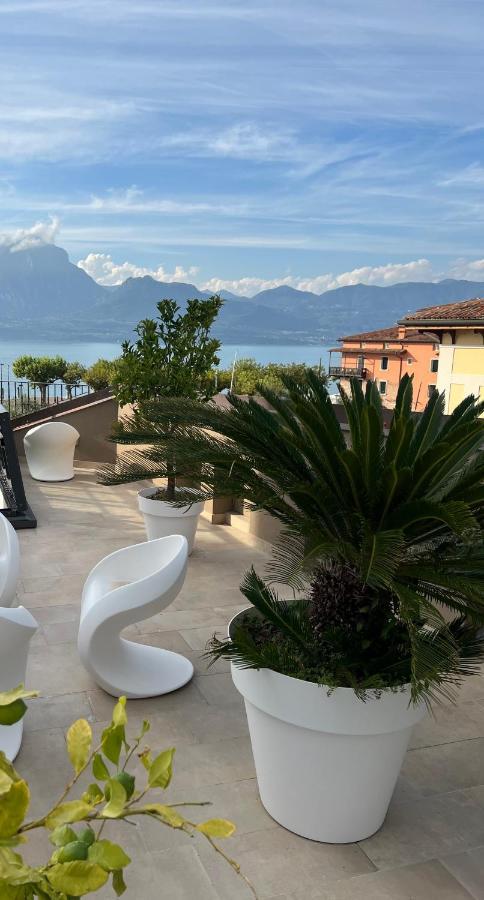 Suite La Castellana Torri Del Benaco Luaran gambar