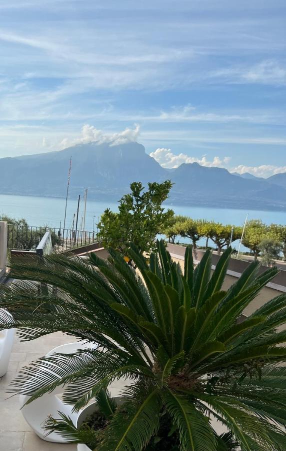 Suite La Castellana Torri Del Benaco Luaran gambar