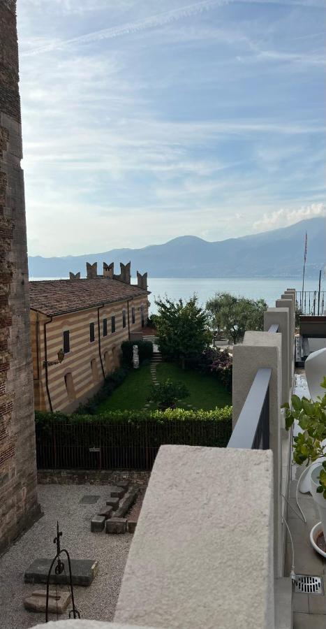 Suite La Castellana Torri Del Benaco Luaran gambar