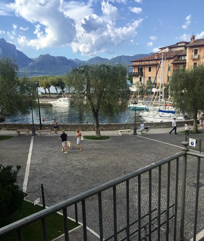 Suite La Castellana Torri Del Benaco Luaran gambar