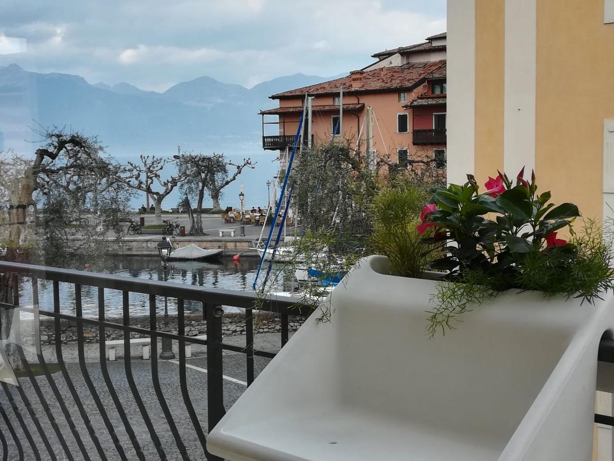Suite La Castellana Torri Del Benaco Luaran gambar